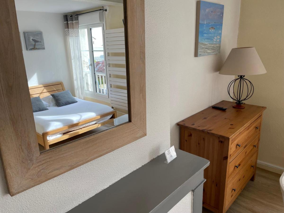 Hotel Des Falaises Villers-sur-Mer Bagian luar foto