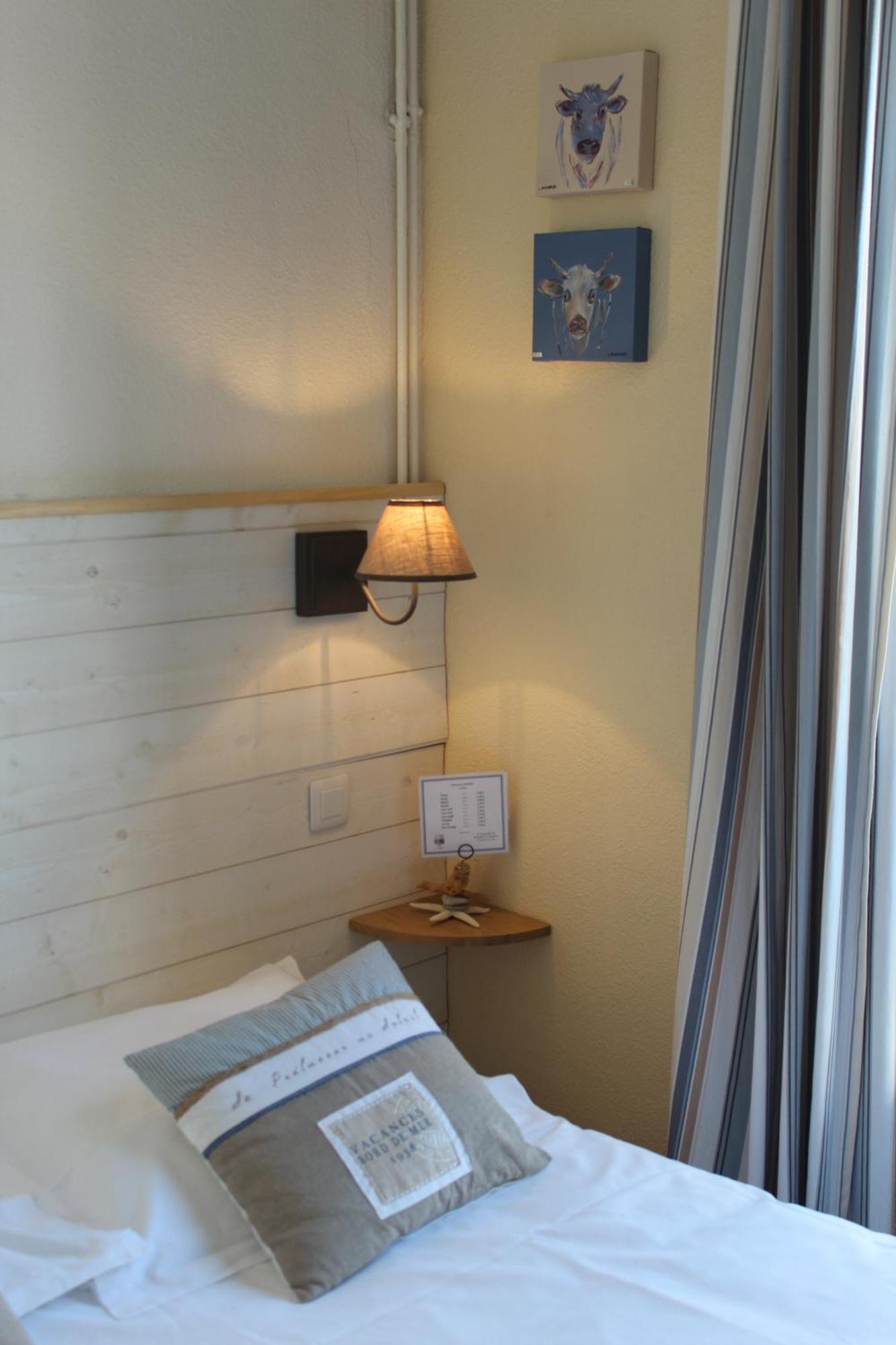 Hotel Des Falaises Villers-sur-Mer Ruang foto