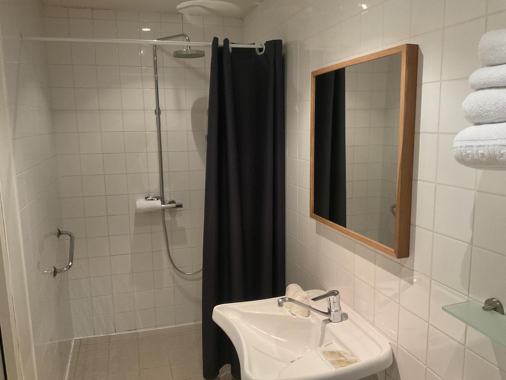 Hotel Des Falaises Villers-sur-Mer Bagian luar foto