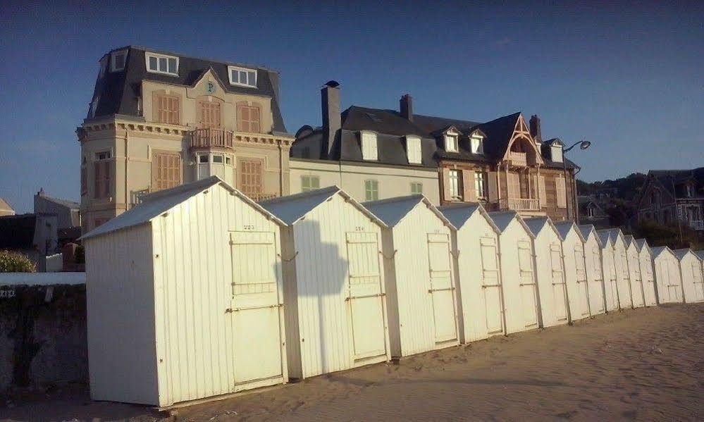 Hotel Des Falaises Villers-sur-Mer Bagian luar foto